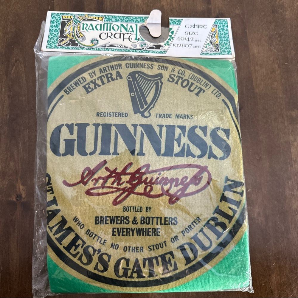 New Traditional Craft T Shirt Size 40/42 Ins Guiness Ireland 100% Cotton‎ Green